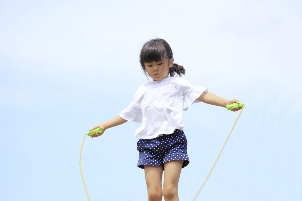年中（4～5歳）におすすめのバランス運動、縄跳び